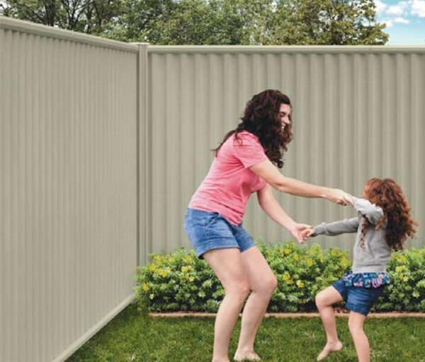 Fencing Canberra, Colorbond Fencing, Metal Fences Canberra