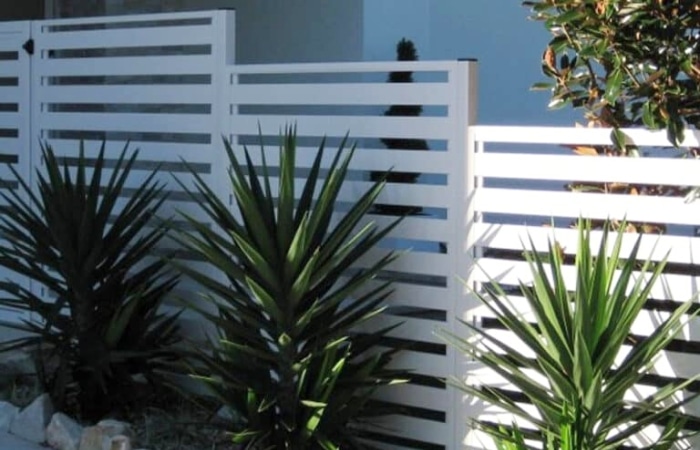 WR Engineering Aluminium screens & gates